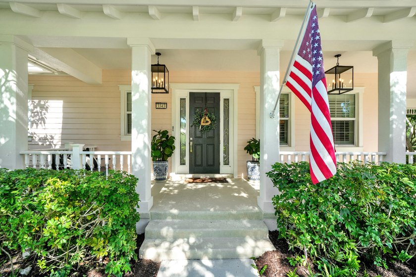 4 BR, 3.5BA expertly renovated masterpiece w/ heat/chilled pool - photo 8