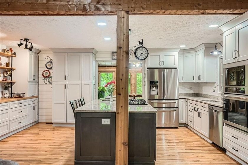 Experience the best of summer living at this breathtaking - photo 31