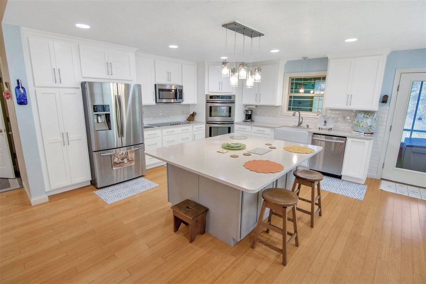 Searching for a full-time residence or perfect weekend lake - photo 12
