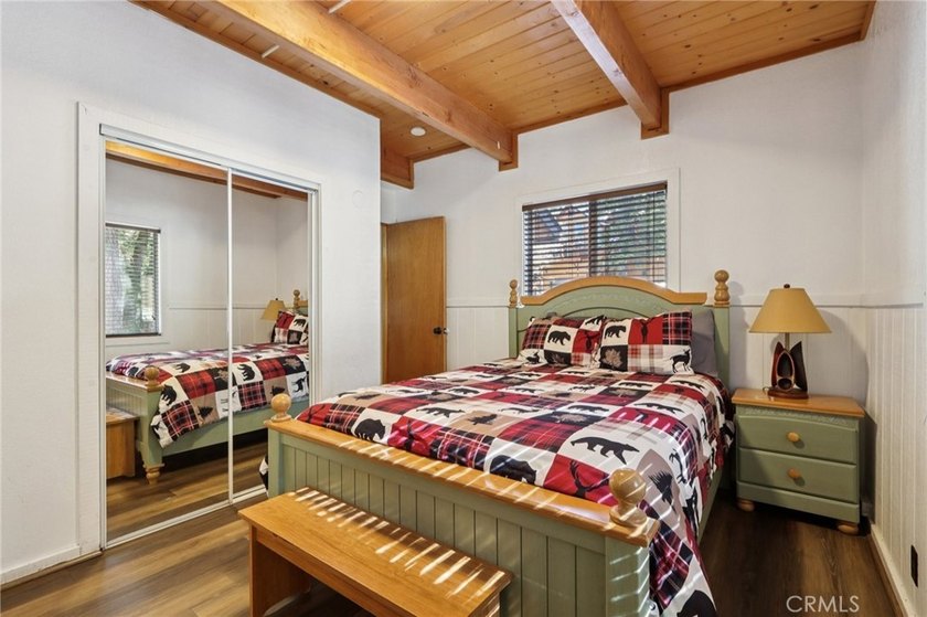 Moonridge mountain chalet with ski slope views! Nestled in the - photo 22