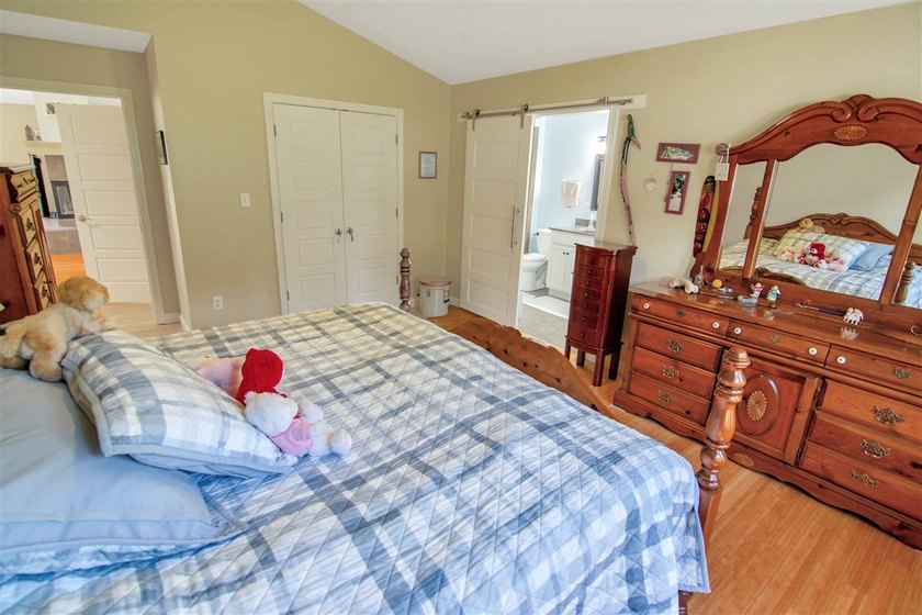 Searching for a full-time residence or perfect weekend lake - photo 22