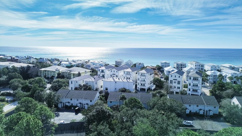 MUCH SOUGHT AFTER CASSINE END UNIT WITH 2 BEDROOM, 2 1/2 BATHS - photo 31