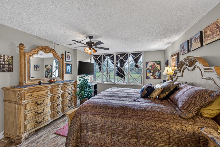 Here is a perfect opportunity to own an apartment in a quiet 55+ - photo 10