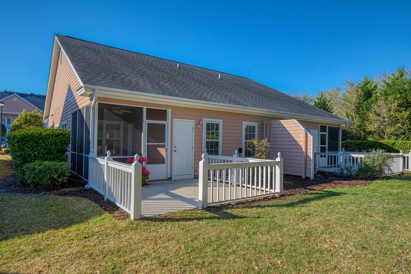 NEWLY REFRESHED &amp; MOVE-IN READY! Discover this inviting - photo 34