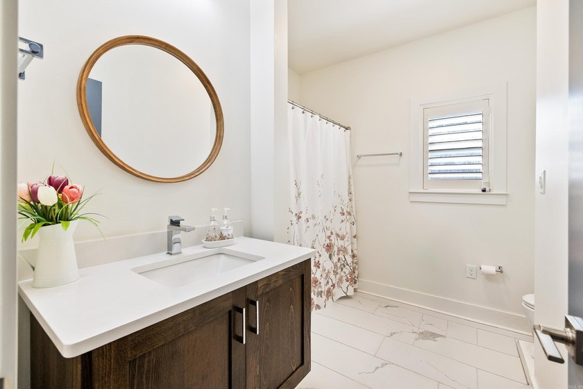 Welcome to this beautifully updated 3-bedroom, 2-bath home - photo 10