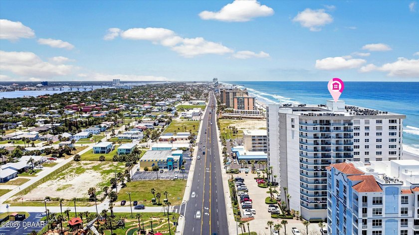 THIS IS THE ONE! A direct oceanfront end-unit residence where - photo 3
