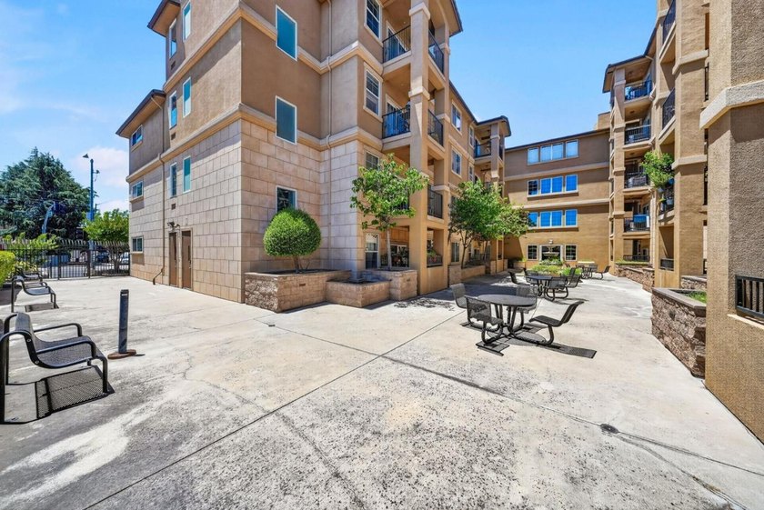 Welcome to 88 N Jackson Ave #307, a beautifully maintained - photo 28