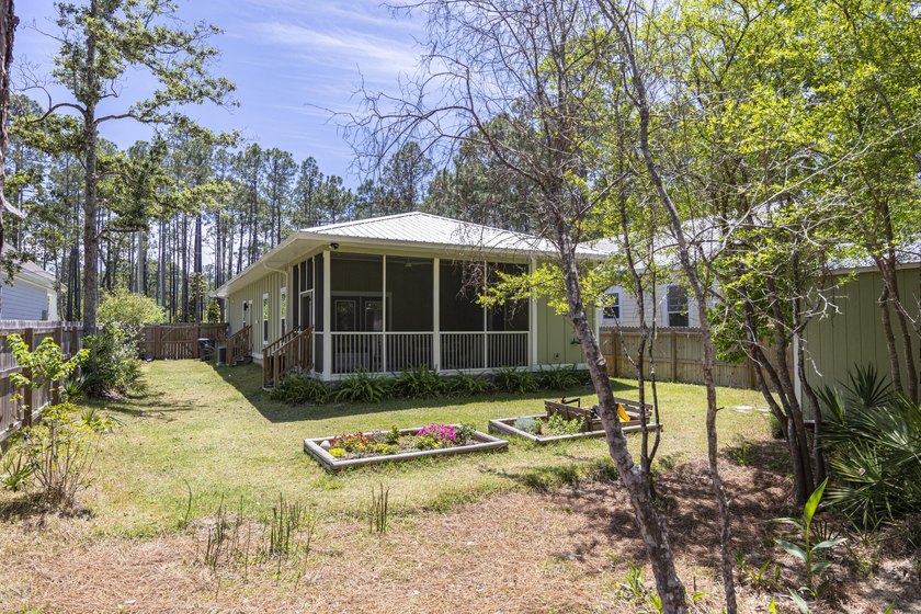 Custom built 3-bedroom Florida cottage with a metal roof, modern - photo 31