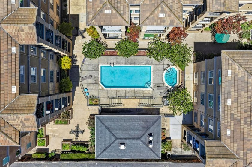 Welcome to 88 N Jackson Ave #307, a beautifully maintained - photo 34
