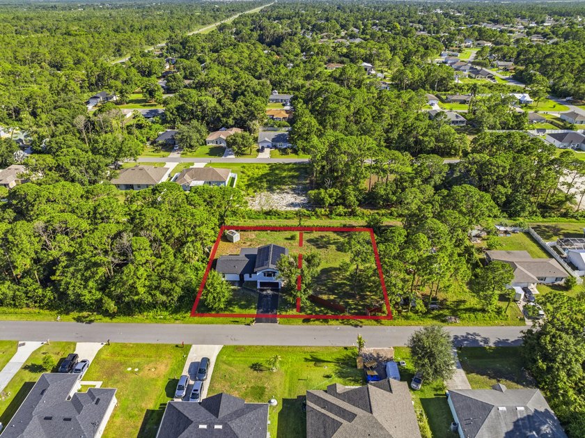 Tastefully renovated and turn-key! This stunning 3BR/2.5BA home - photo 34