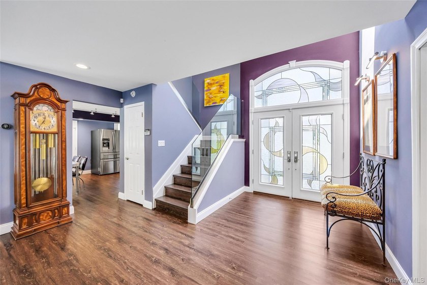 Welcome Home To 859 Pine Avenue, West Islip: A Stunning - photo 3