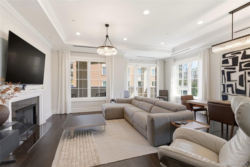 North Hills. Luxury living at its best in this corner 2 bedroom - photo 12