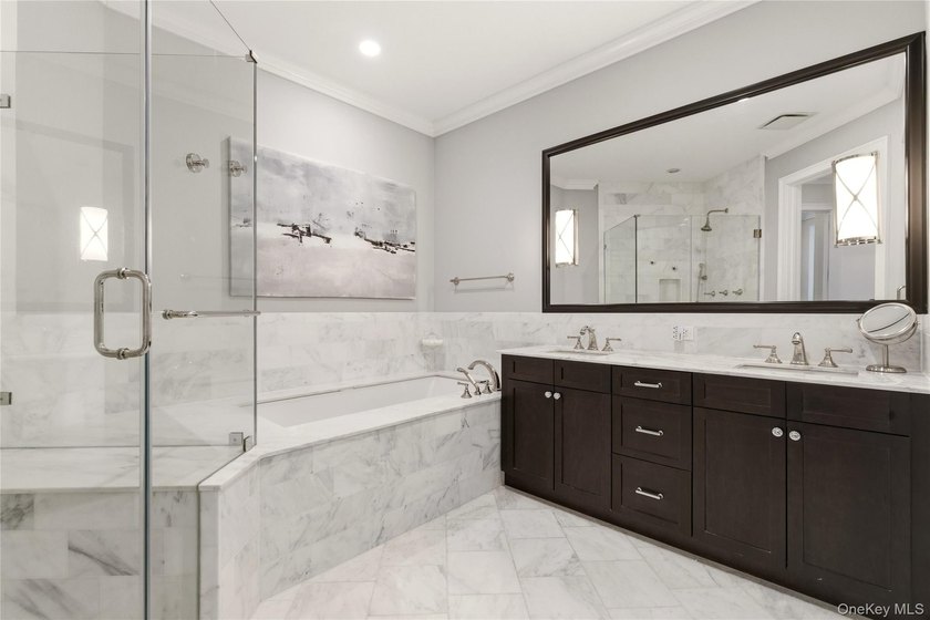 North Hills. Luxury living at its best in this corner 2 bedroom - photo 22