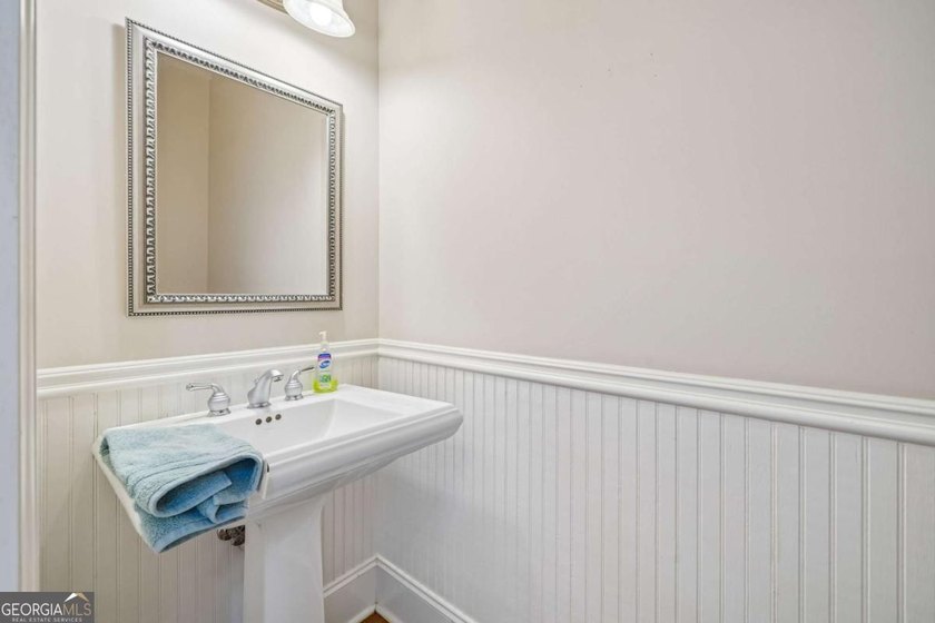 Welcome to this beautiful home in the desirable Chestatee - photo 20