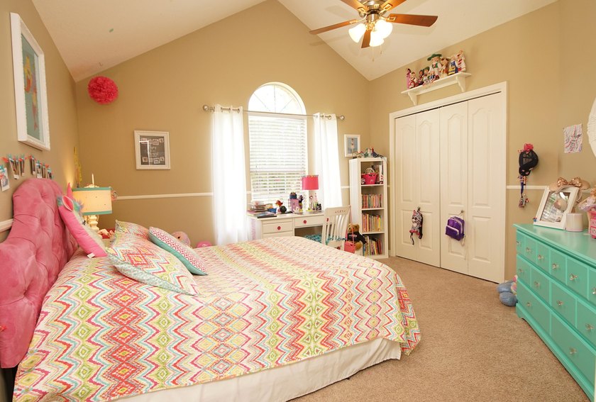 Welcome to the gated community of Parkwood Estates! We are - photo 22