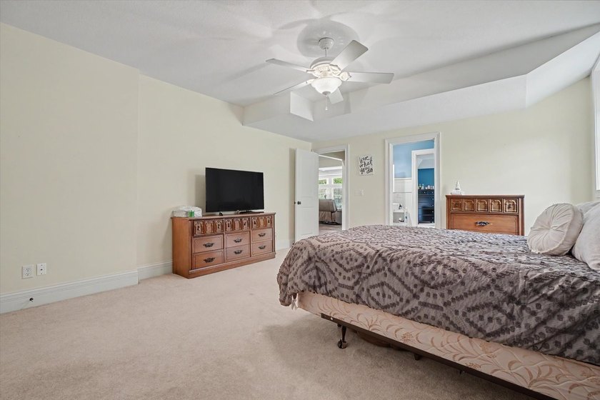 Luxury, Scale, and Energy Independence Meet in This Decatur, IL - photo 50