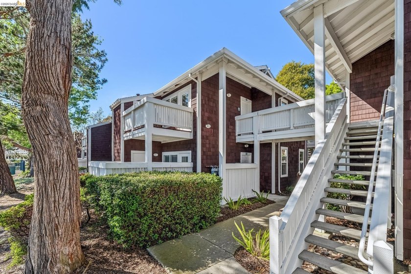 Current loan with a 2.75% interest rate. Possible to assume, but - photo 3