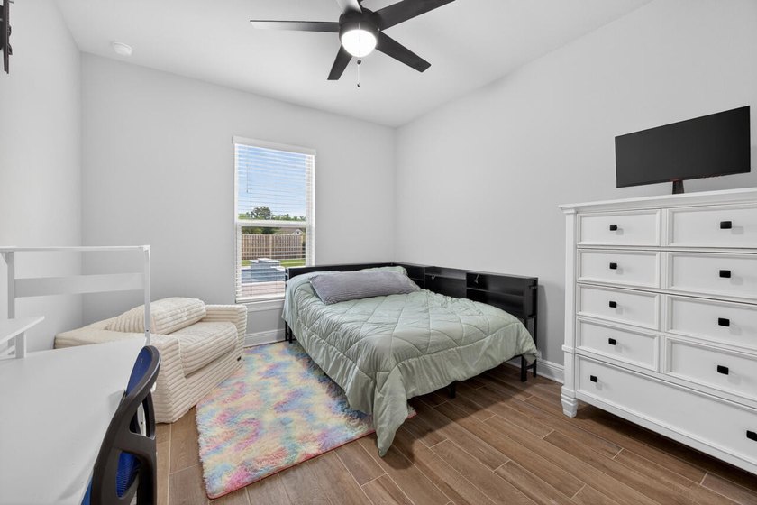 Your Florida Dream Begins Here -- Wrapped in Upgrades, Warmth - photo 30