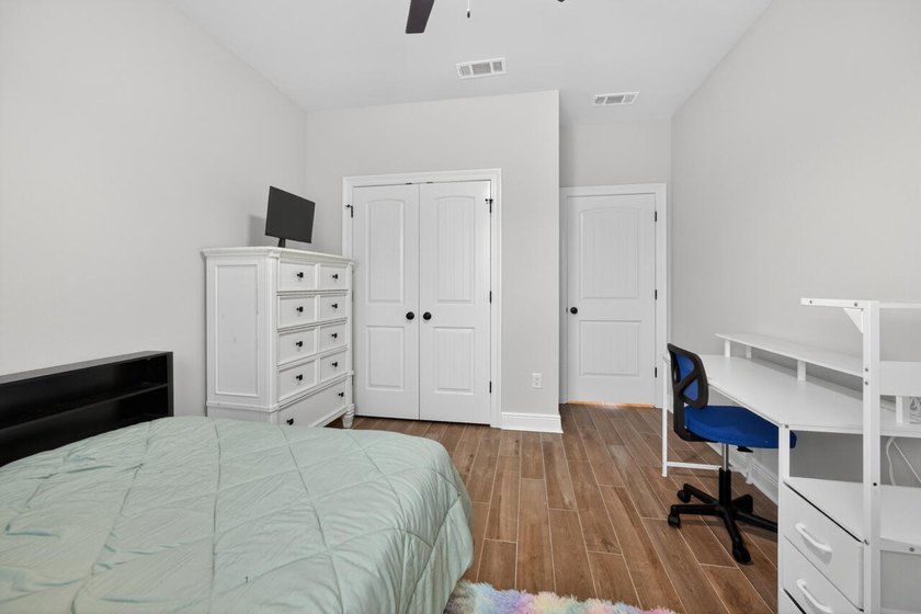 Your Florida Dream Begins Here -- Wrapped in Upgrades, Warmth - photo 31