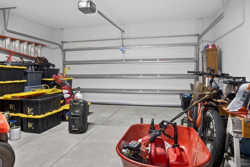Your Florida Dream Begins Here -- Wrapped in Upgrades, Warmth - photo 33