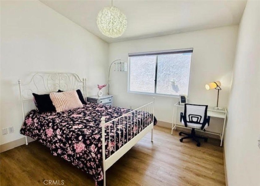 Beautifully upgraded home with view of the golf course, 18th - photo 13