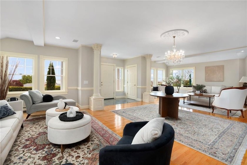 Perched high above the coastline in the prestigious Anawan - photo 15