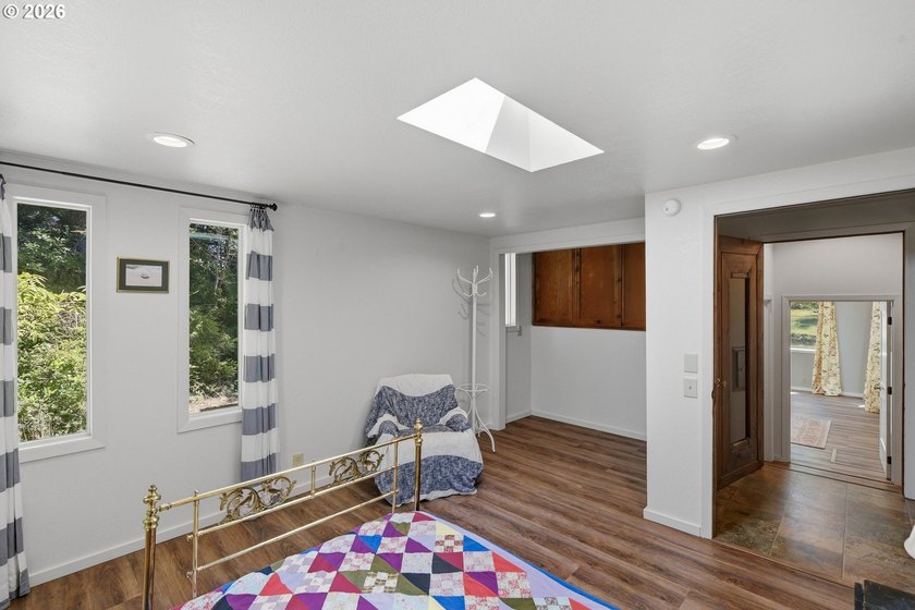 The epitome of an Oregon home - tucked away at the end of a long - photo 25