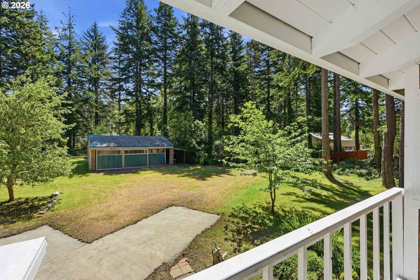 The epitome of an Oregon home - tucked away at the end of a long - photo 38