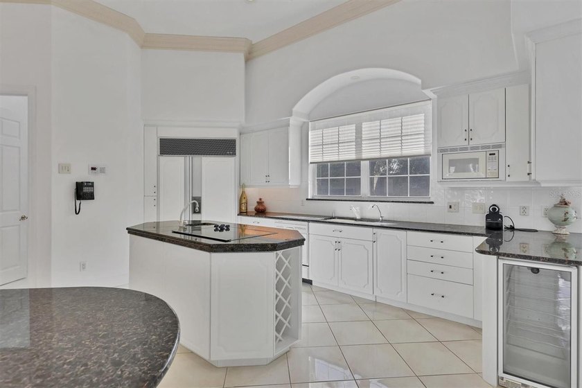 Immerse yourself in the tranquility of 5331 Siesta Cove Drive, a - photo 9