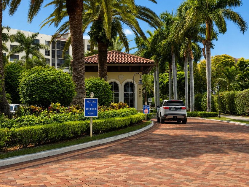 Welcome to Promenade at Boca Pointe. Beautifully renovated and - photo 25