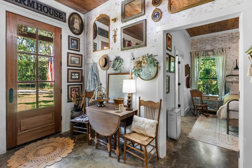 Escape to your own private retreat on 19.66 acres just minutes - photo 5