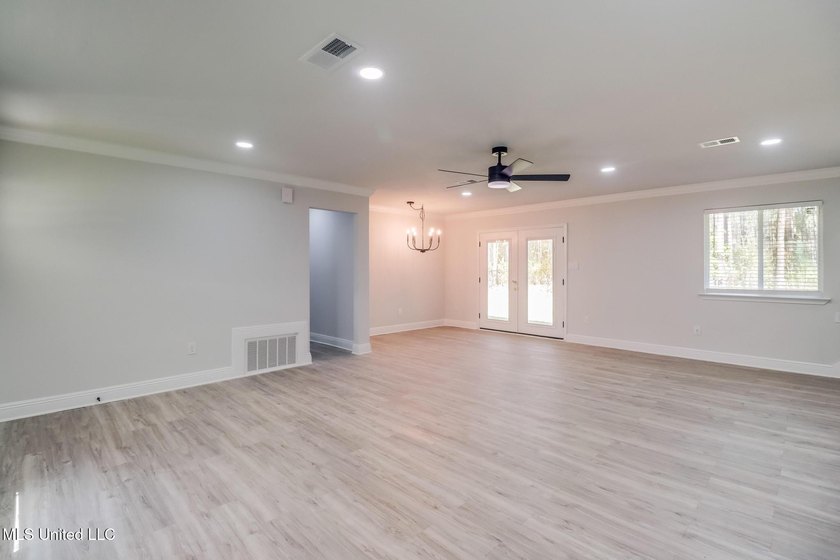 Welcome to your dream home! This beautiful smart home is - photo 9