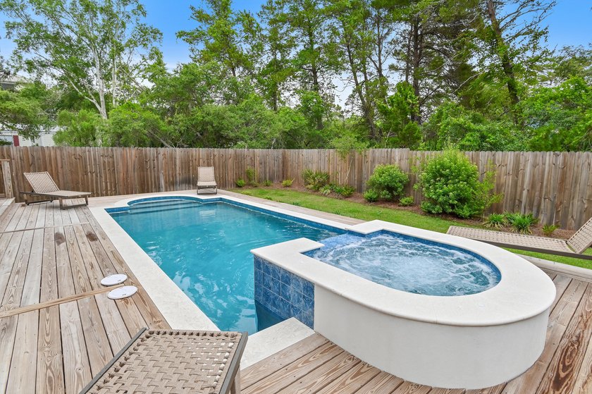 Prominently positioned just moments from the renowned turquoise - photo 11