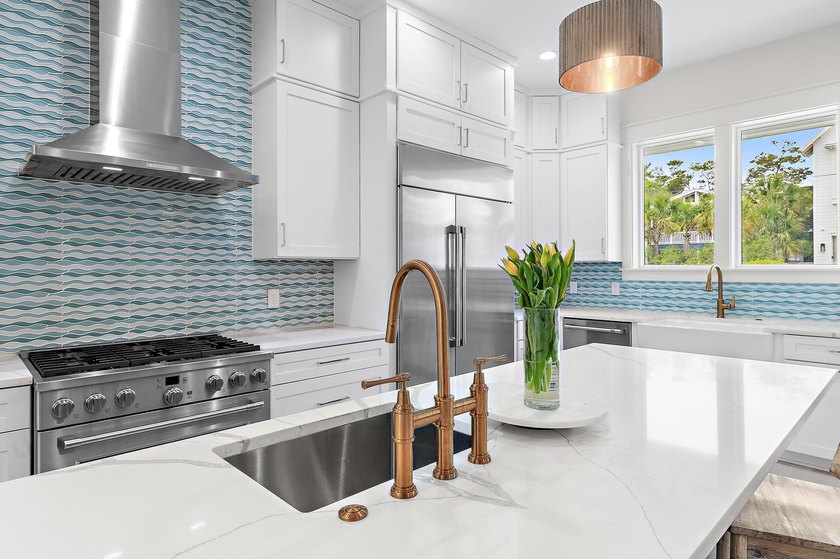 Prominently positioned just moments from the renowned turquoise - photo 24