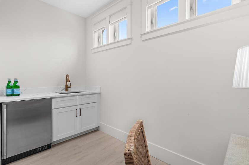 Prominently positioned just moments from the renowned turquoise - photo 47