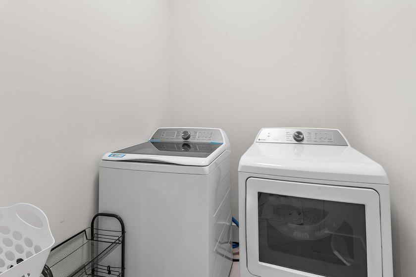 Prominently positioned just moments from the renowned turquoise - photo 52