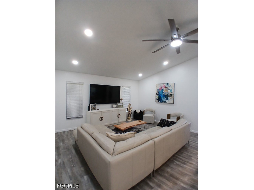 Private Country Living with Modern Updates on 2.5 Acres! Escape - photo 9
