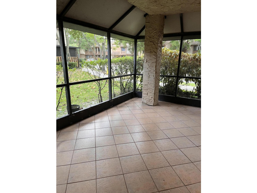 Welcome to Wimbledon in Planation. Spacious floor plan - photo 14