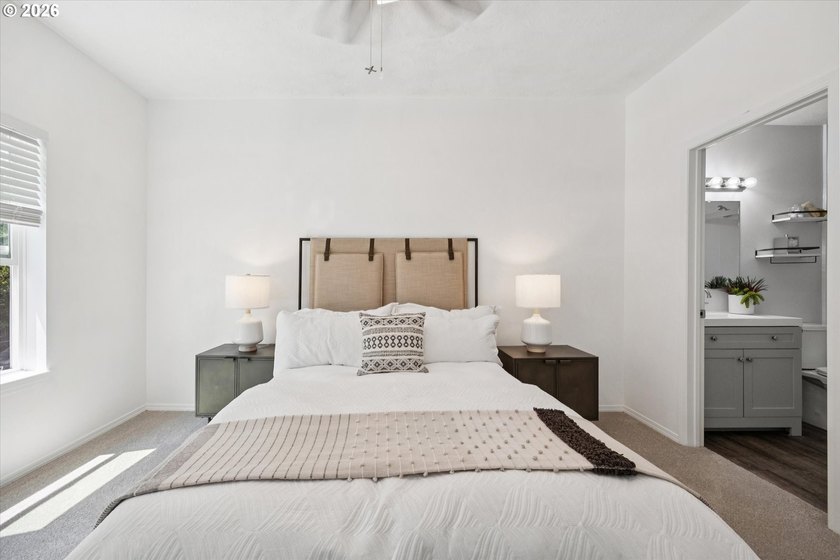 Charming, light-filled condo in the heart of Goose Hollow. This - photo 22