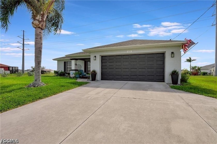 Picture-Perfect Estate in a Prime Location with Transferable VA - photo 3