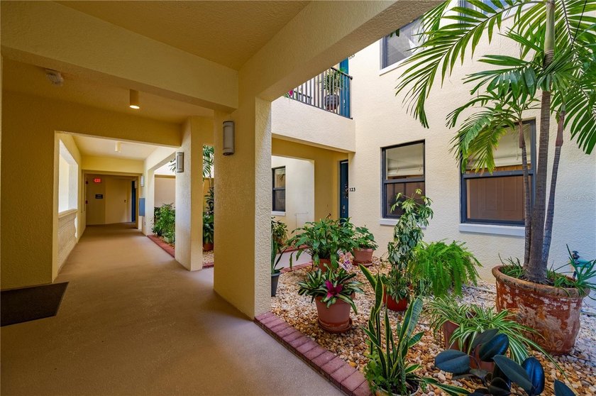 Luxury Waterfront Living with Direct Sailboat Access! Welcome to - photo 3