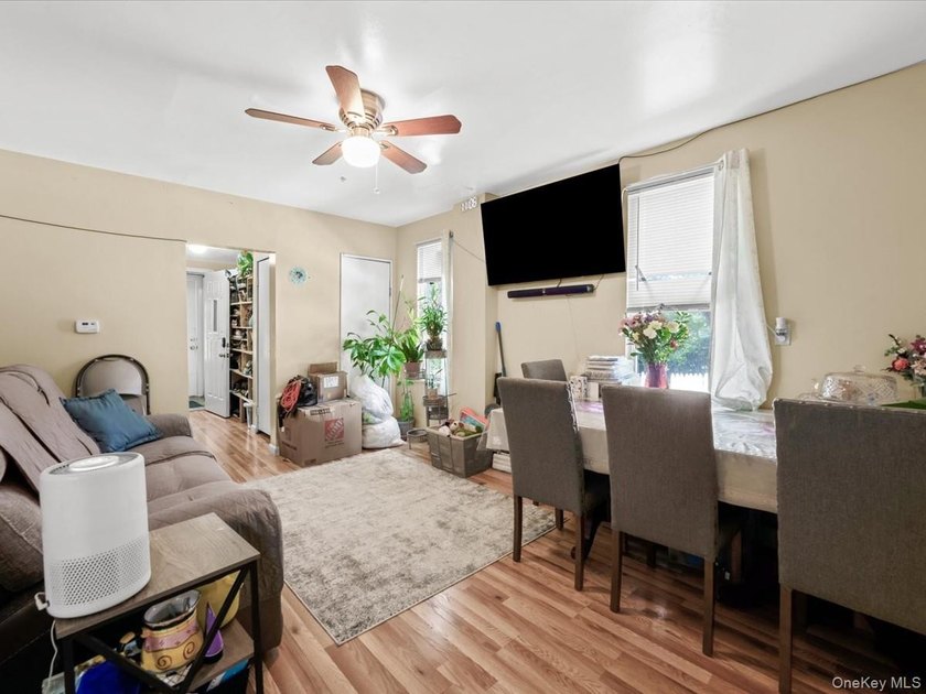 One of a Kind, Excellent property with opportunities for a large - photo 4