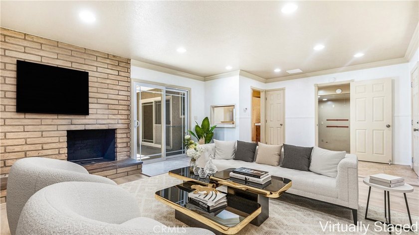 Welcome to prestigious 5449 E. Fairbrook St, Long Beach, CA - photo 11