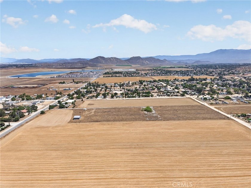 Unbelievable Opportunity on 18.6 Acres! Endless possibilities - photo 18