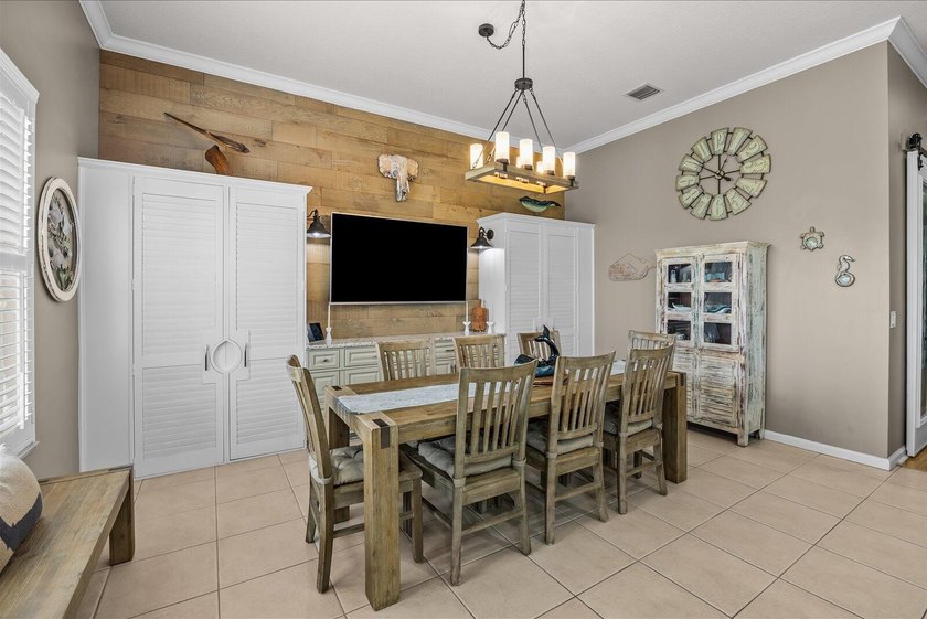 Swin, relax, repeat!! A sparkling centerpiece for entertaining - photo 10