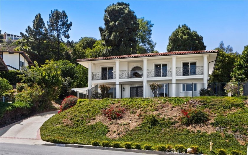 Welcome to 29603 Highpoint Road - Where the Coast Meets Elevated - photo 7