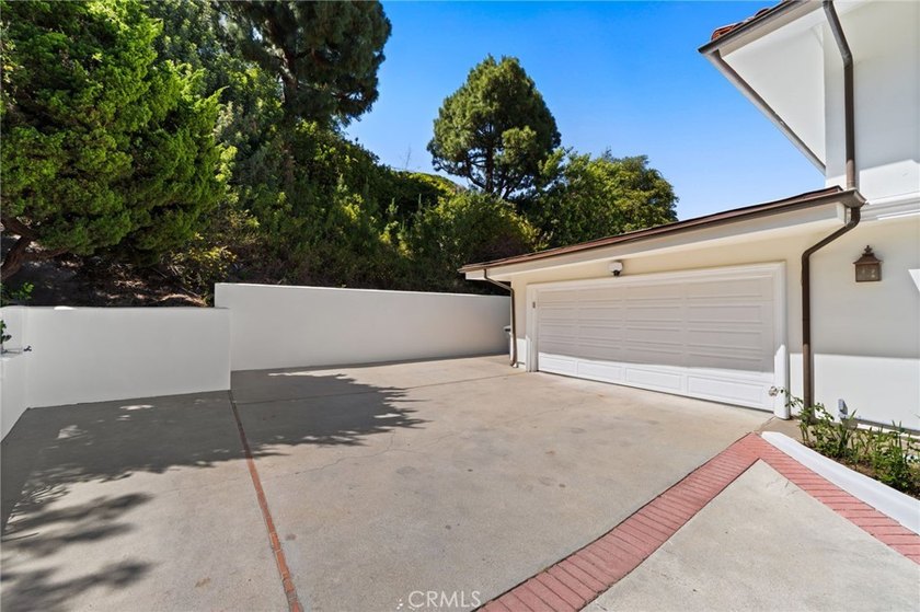 Welcome to 29603 Highpoint Road - Where the Coast Meets Elevated - photo 10
