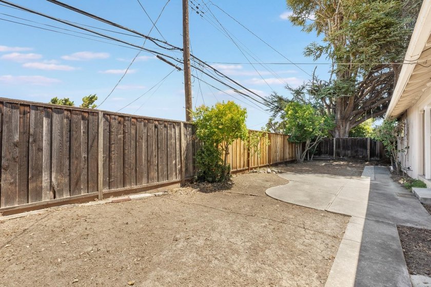 Classic single-story home in the highly sought-after Strawberry - photo 22