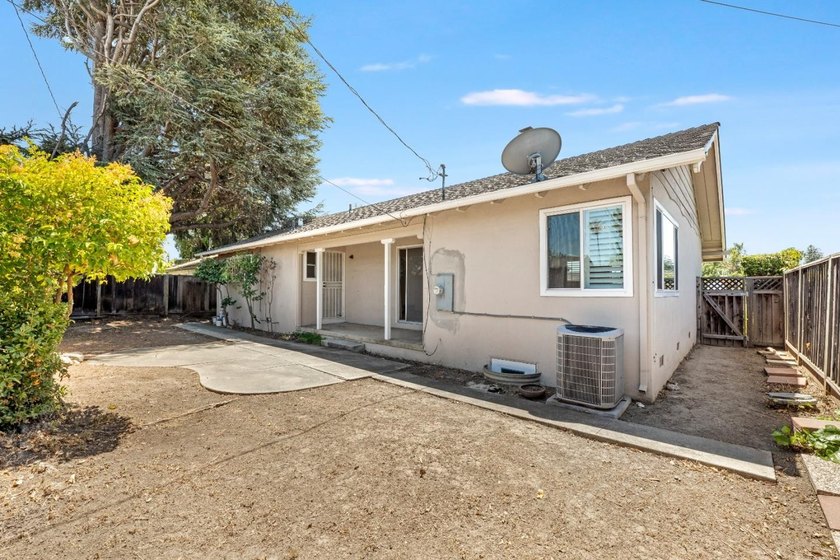 Classic single-story home in the highly sought-after Strawberry - photo 24
