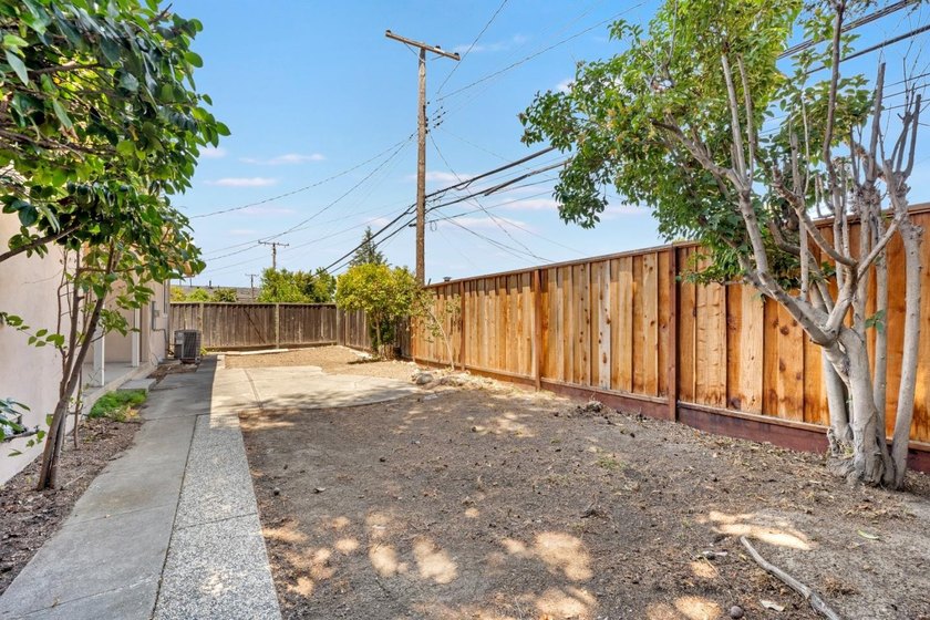 Classic single-story home in the highly sought-after Strawberry - photo 25